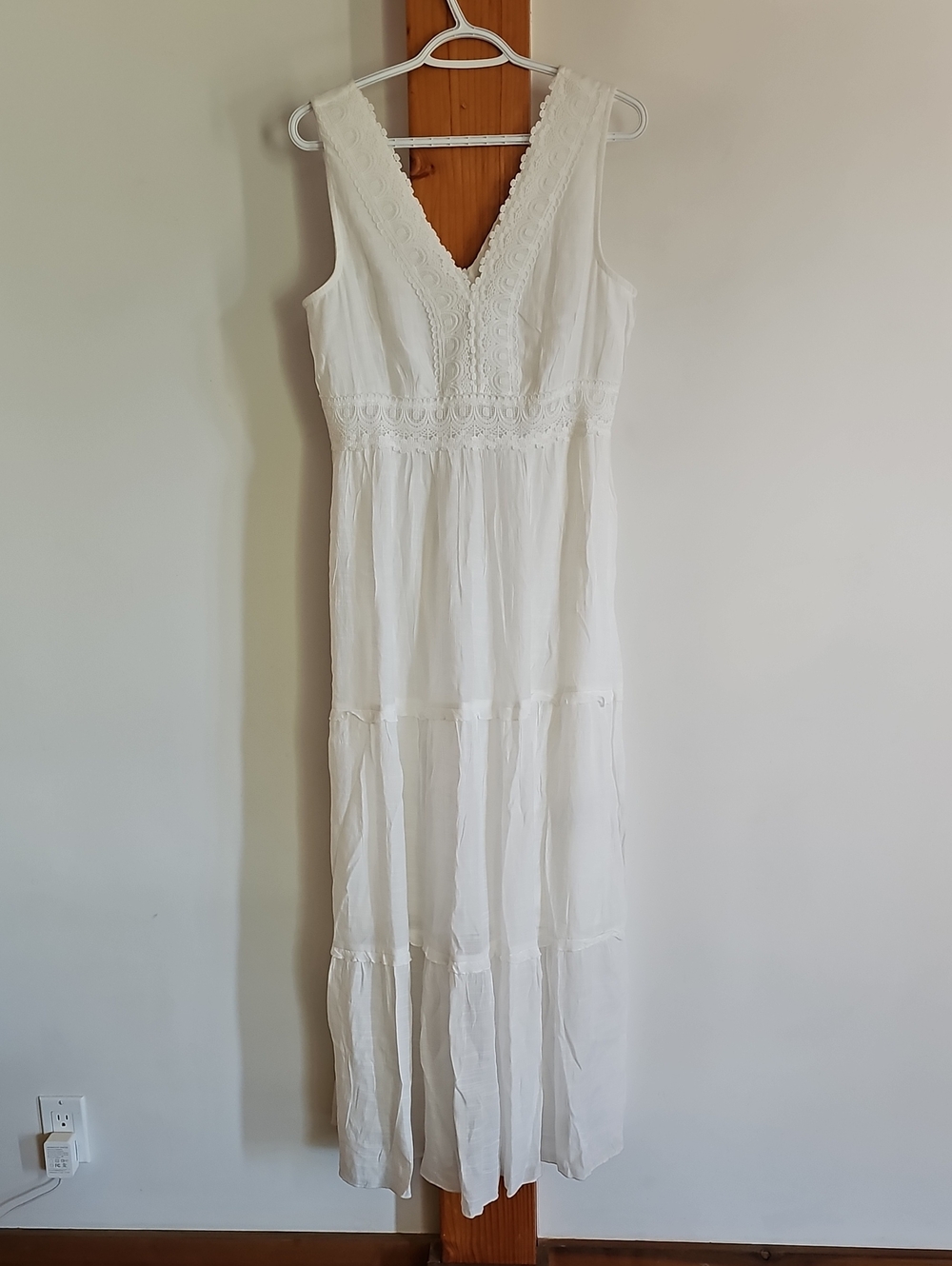 Rebellion White V-Neck Lace-Trim Maxi Dress - Picture 2 of 11